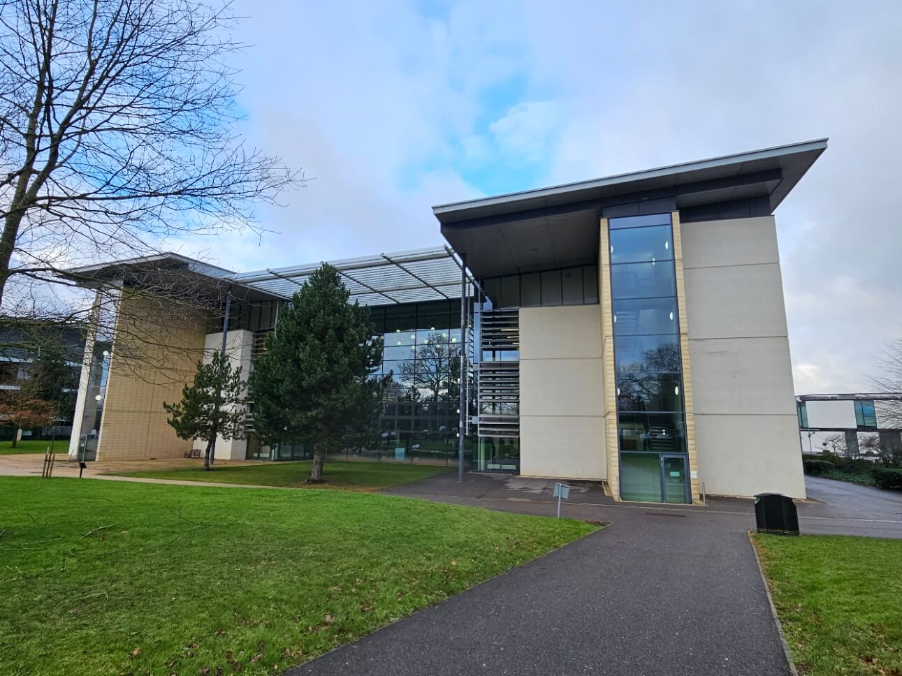 University of Hertfordshire campus